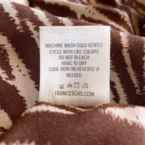 MIAMI ANIMAL PRINT BUTTON FRONT LONG SLEEVE BLOUSE SZ M - Picture 10 of 10